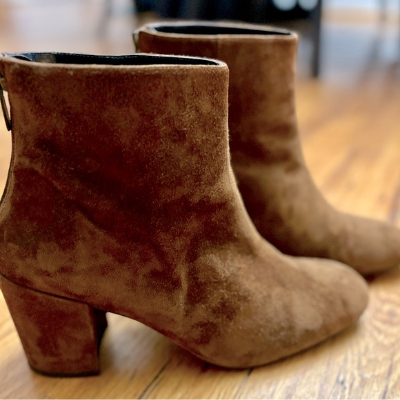 Stuart Weitzman Women's Camel Tan Suede Ankle Heel Bootie Boot Shoe 12M Designer - Picture 16 of 16